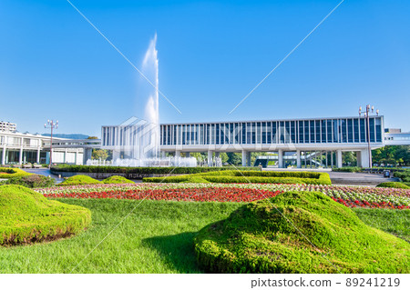 Hiroshima Peace Memorial Museum (Main Building) 89241219