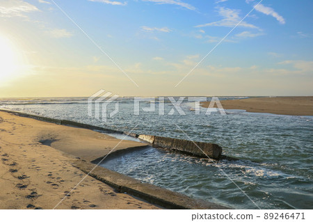 Sendai Port Coast (Sendai City, Miyagi Prefecture) where the Nanakita River pours 89246471