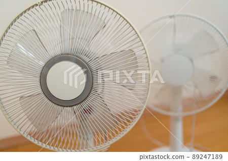 風扇葉片上的灰塵 89247189