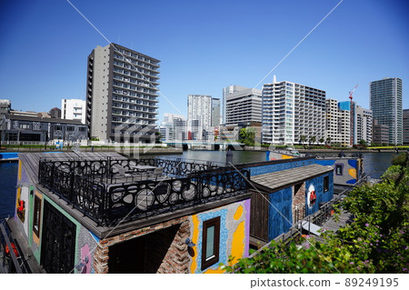 天王洲 新時尚 Warehouse TERRADA area Waterside cafe / 木甲板 / 木棧道 天王洲 新時尚 Warehouse TERRADA area Waterside cafe / 木甲板 / 木棧道 89249195