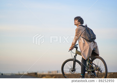 Outdoor young man Outdoor young man 89252950