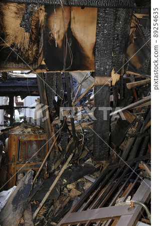 火災現場 火災燒傷標記 火災發生現場 89254635