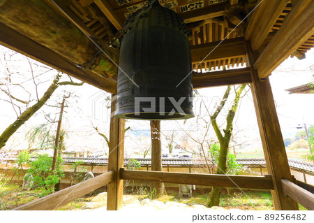 Cherry blossoms at Daihiganji Temple in Akiruno City Cherry blossoms at Daihiganji Temple in Akiruno City 89256482