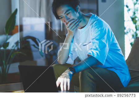 男性肖像』 89256773