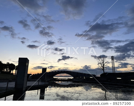 在港未來,臨港公園 在港未來,臨港公園 89257100