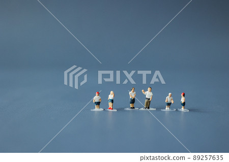 Elementary school students and school teachers Elementary school students and school teachers 89257635