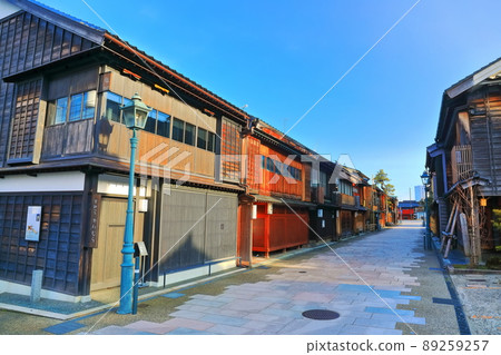 [石川縣]晴空下的金澤西茶屋區 89259257