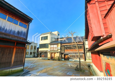 [石川縣]晴空下的金澤東茶屋區 89259285