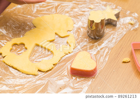 Making sweets 89261213