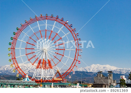 Mirage Land的摩天輪和立山 89261369