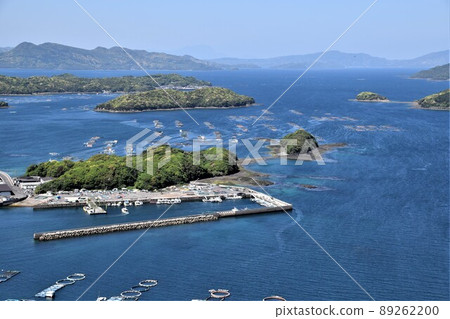鹿兒島縣和泉郡長島町高野須，Hario 公園風景養殖筏群（日本釣魚：未來已來！） 89262200