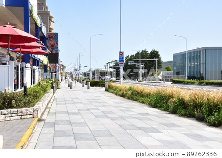 Fujisawa City, Kanagawa Prefecture, National Route 134 sidewalk, commercial facilities, and Katase townscape 89262336