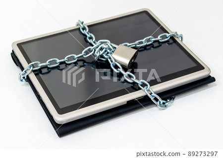 Computer concept Network Security Lock system entry key and chain. 89273297