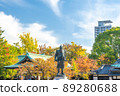 [大阪城公園]豐臣神社秀吉雕像和紅葉 89280688