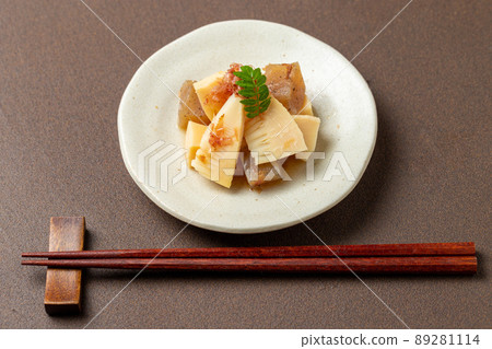 Bamboo shoot with Tosa 89281114