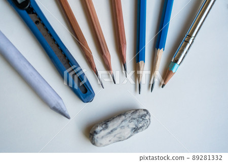 Drawing supplies Drawing supplies 89281332