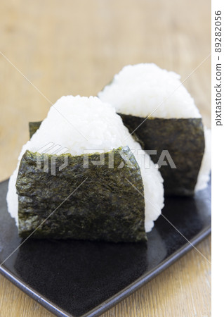 rice ball rice ball 89282056
