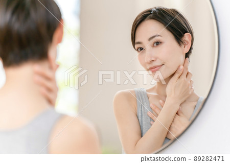 美妝鏡中晨 美妝鏡中晨 89282471