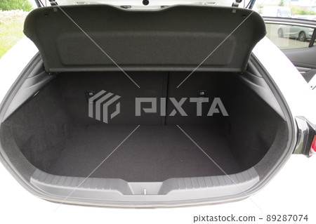 Inside the car, the luggage room of the hatchback car 89287074