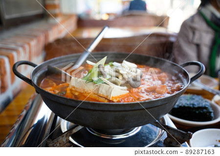 korean kimchi hotpot food 89287163