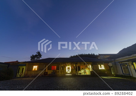 Night view of the Wang Family Historic Residence 89288402