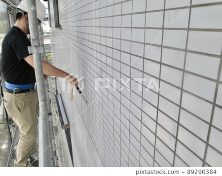 Large-scale condominium repair scaffolding work, large-scale repair scaffolding work from the perspective of residents, safety first, dangerous in strong winds 89290384