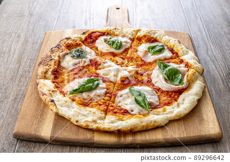 Pizza Margherita 89296642