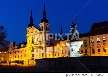 Central square of Jihlava at dusk 89298526
