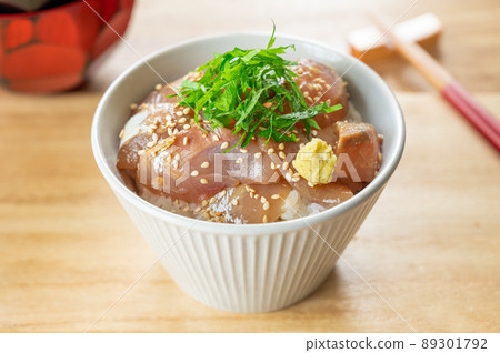 Homemade seafood bowl 89301792