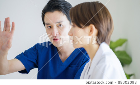 Doctor / Medical / Meeting / Meeting Doctor / Medical / Meeting / Meeting 89302098
