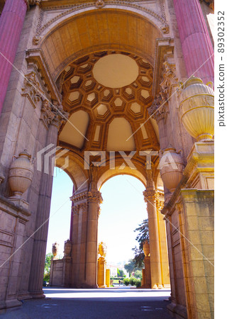 San Francisco Palace of Fine Arts 89302352