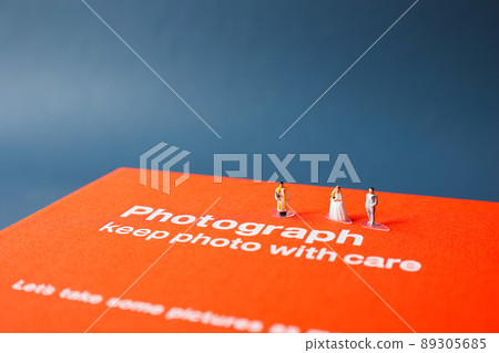 Photo albums and people (wedding) 89305685