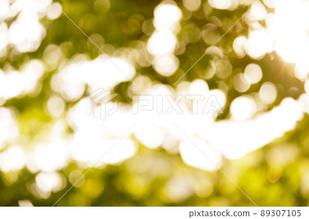 Ball bokeh glitter image yellow 89307105