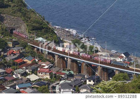 EF66 container freight train EF66 container freight train 89312288