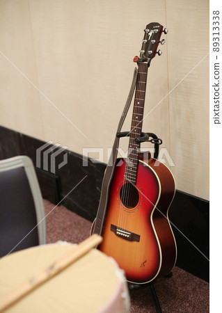 一把吉他 89313338