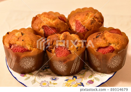 草莓鬆餅 89314679