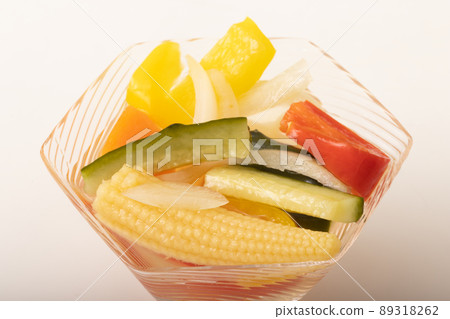 pickles pickles 89318262