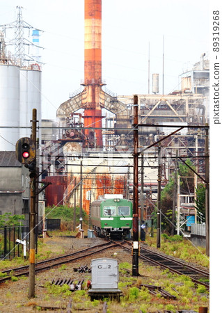 Gakunan Train (Gakunan Harada Station) running in the factory 89319268