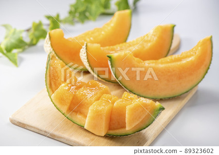 什錦新鮮、香甜可口的瓜類 89323602