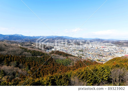 [小川町，淺間山觀山公園，從展望台俯瞰東秩父] 89323902