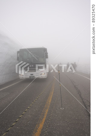 Thick fog Otani walk 89325470