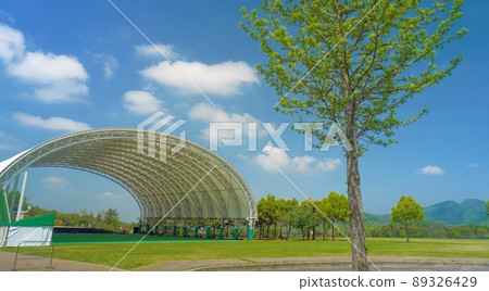 Lawn Square 2 in the north area of Sanuki Manno Park [Manno Town, Nakatado District, Kagawa Prefecture] 89326429