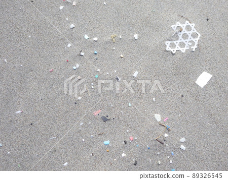 Marine plastic garbage microplastic 89326545