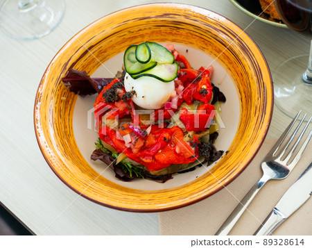 Grilled vegetables Escalibada catalana 89328614