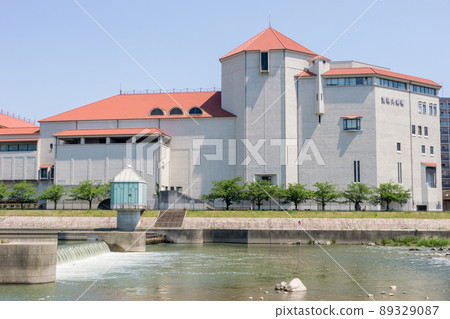 Takarazuka Grand Theater Takarazuka Grand Theater 89329087