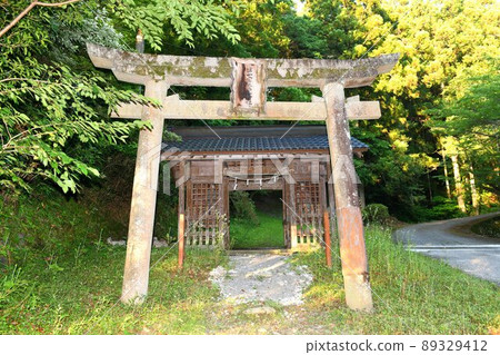 [上山町上一宮大和神社二之鳥居和瑞神門] 89329412