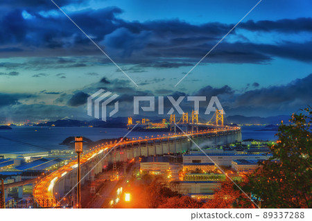 Setoo Bridge Central Evening View from Sakaide 89337288