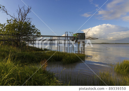 Traditional fishing hut on river Gironde, Bordeaux, Aquitaine, France Traditional fishing hut on river Gironde, Bordeaux, Aquitaine, France 89339350