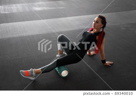 woman workout  89340010