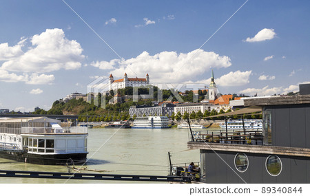 Bratislava castle and Danube river, Slovakia Bratislava castle and Danube river, Slovakia 89340844